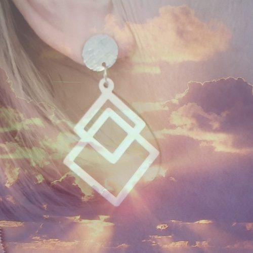 SquareBlend_2023224172424179